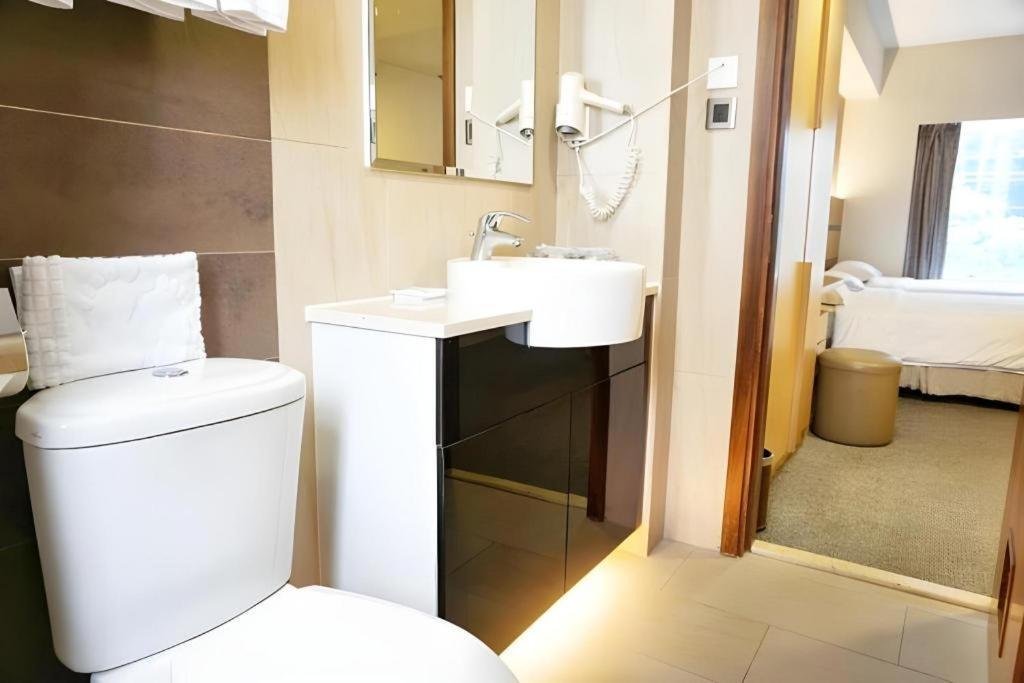 H1 Hotel 3*